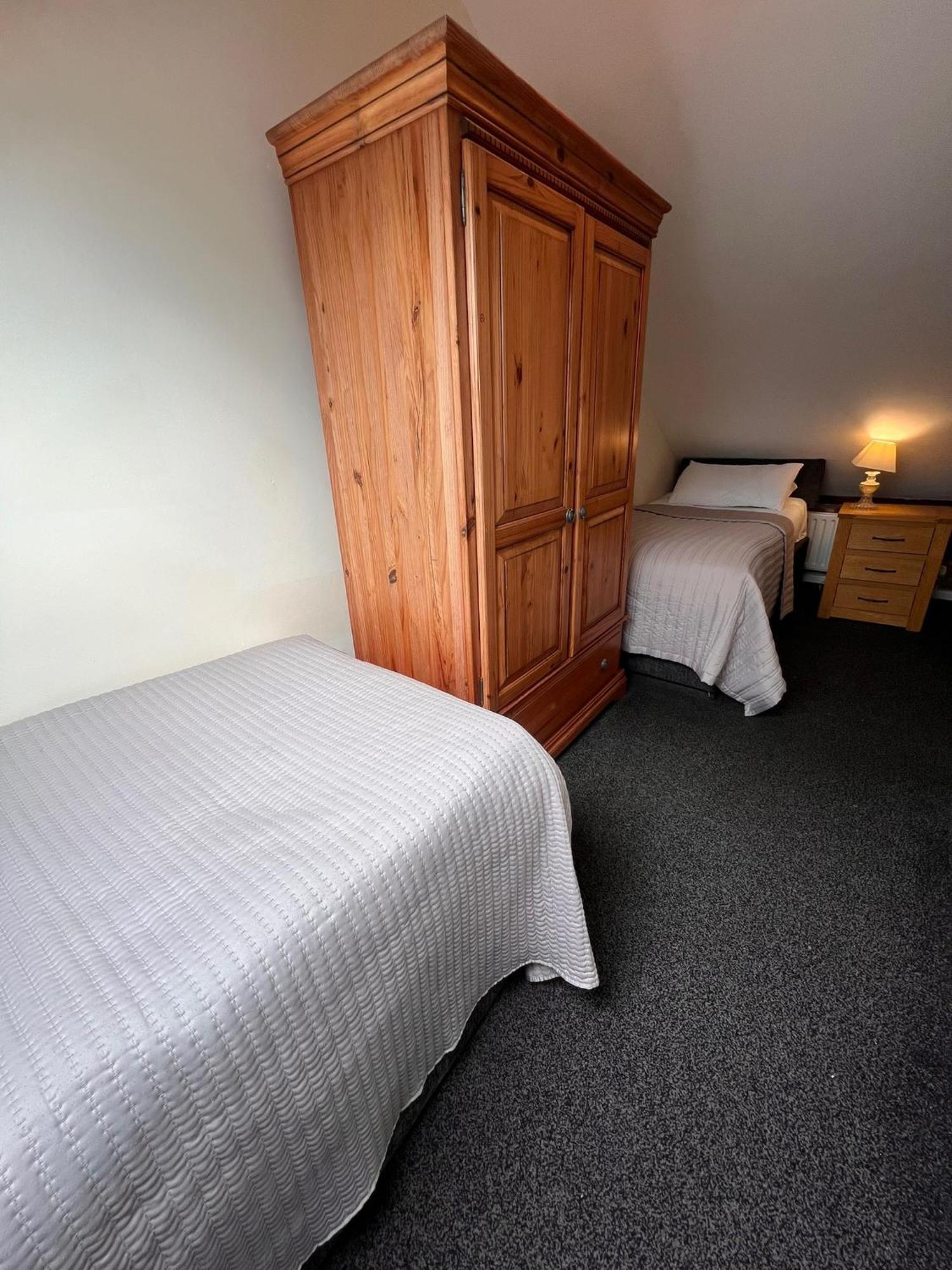 Hunston Mill Self Catering Dog Stay For Free Chichester Buitenkant foto