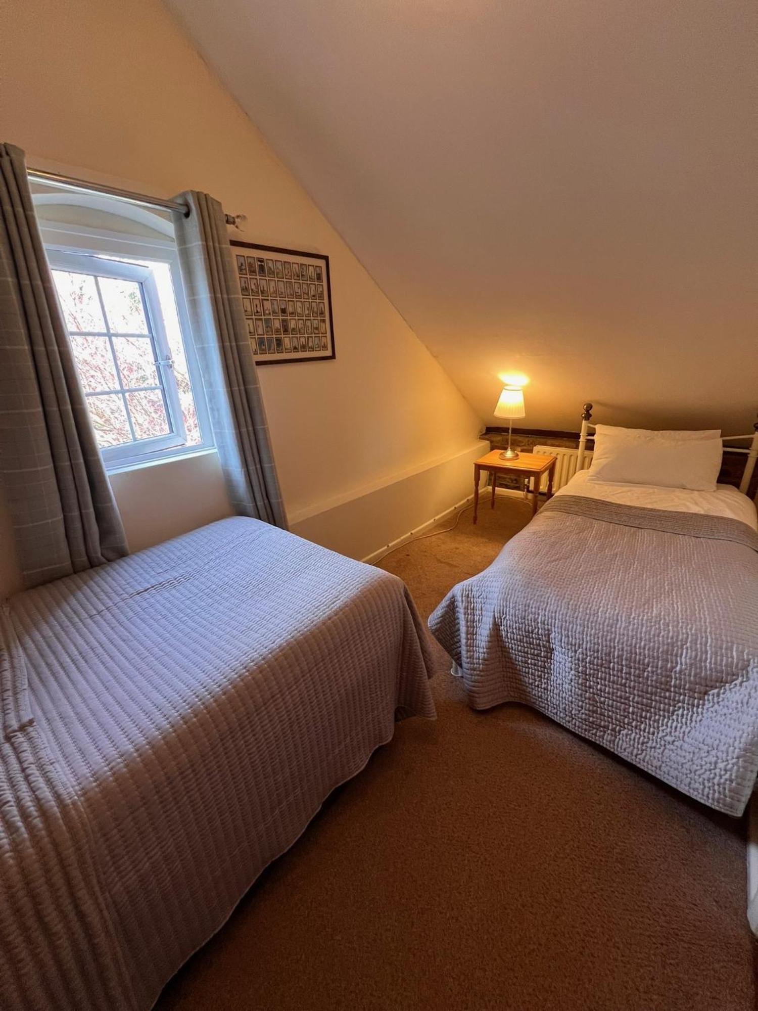 Hunston Mill Self Catering Dog Stay For Free Chichester Buitenkant foto
